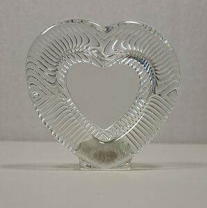 Elegant Clear Glass Heart Picture Frame